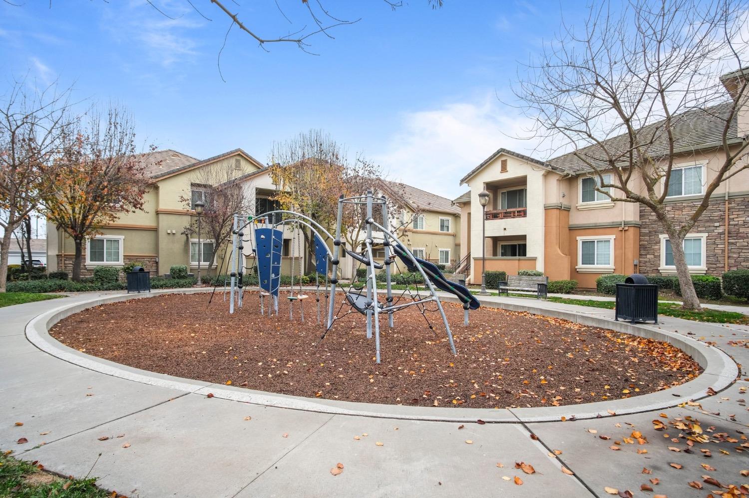 Detail Gallery Image 26 of 28 For 1360 Shady Ln #416,  Turlock,  CA 95382 - 2 Beds | 2 Baths