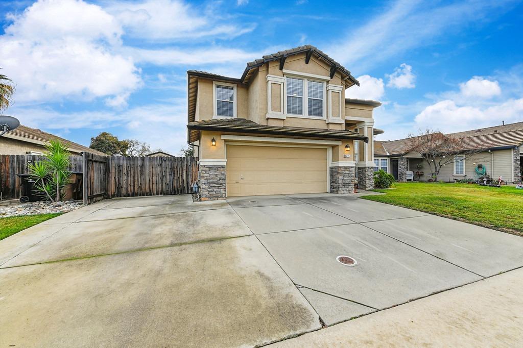 Detail Gallery Image 6 of 52 For 2415 Thistle Way, Lincoln,  CA 95648 - 4 Beds | 2/1 Baths