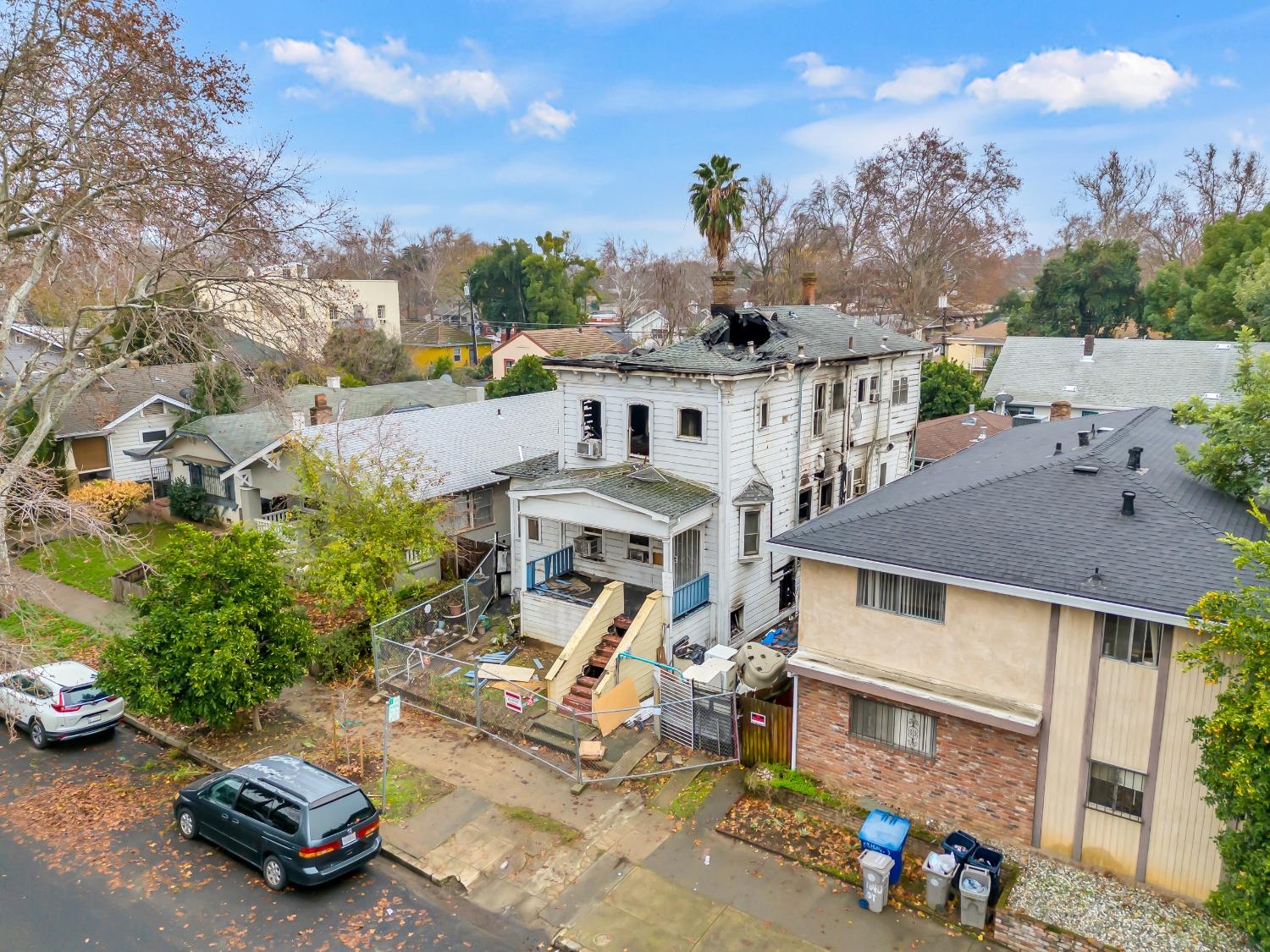 Detail Gallery Image 8 of 15 For 1504 U St, Sacramento,  CA 95818 - 7 Beds | 4 Baths