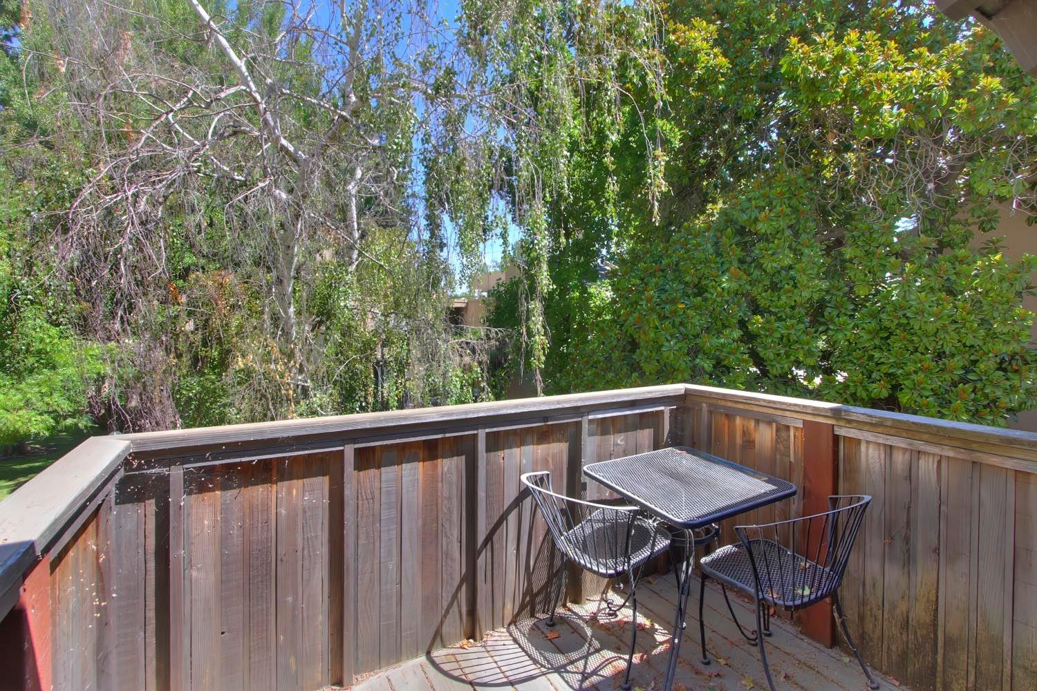 Detail Gallery Image 9 of 33 For 863 Woodside Ln #10,  Sacramento,  CA 95825 - 2 Beds | 1 Baths