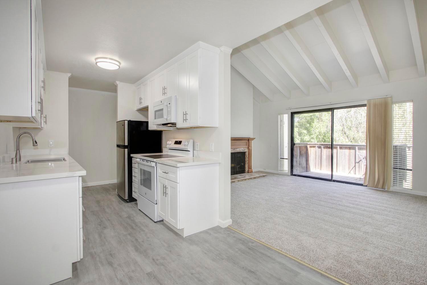 Detail Gallery Image 13 of 33 For 863 Woodside Ln #10,  Sacramento,  CA 95825 - 2 Beds | 1 Baths