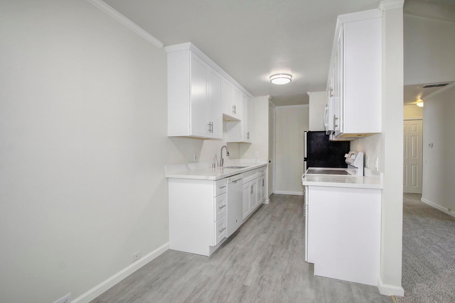 Detail Gallery Image 14 of 33 For 863 Woodside Ln #10,  Sacramento,  CA 95825 - 2 Beds | 1 Baths