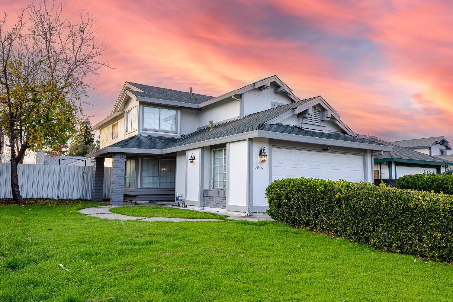 Detail Gallery Image 1 of 19 For 8046 Kirkton Ct, Sacramento,  CA 95828 - 4 Beds | 2/1 Baths