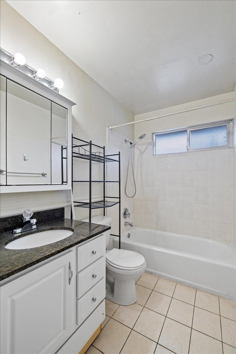 Detail Gallery Image 21 of 34 For 8625 La Riviera Dr #B,  Sacramento,  CA 95826 - 3 Beds | 1/1 Baths