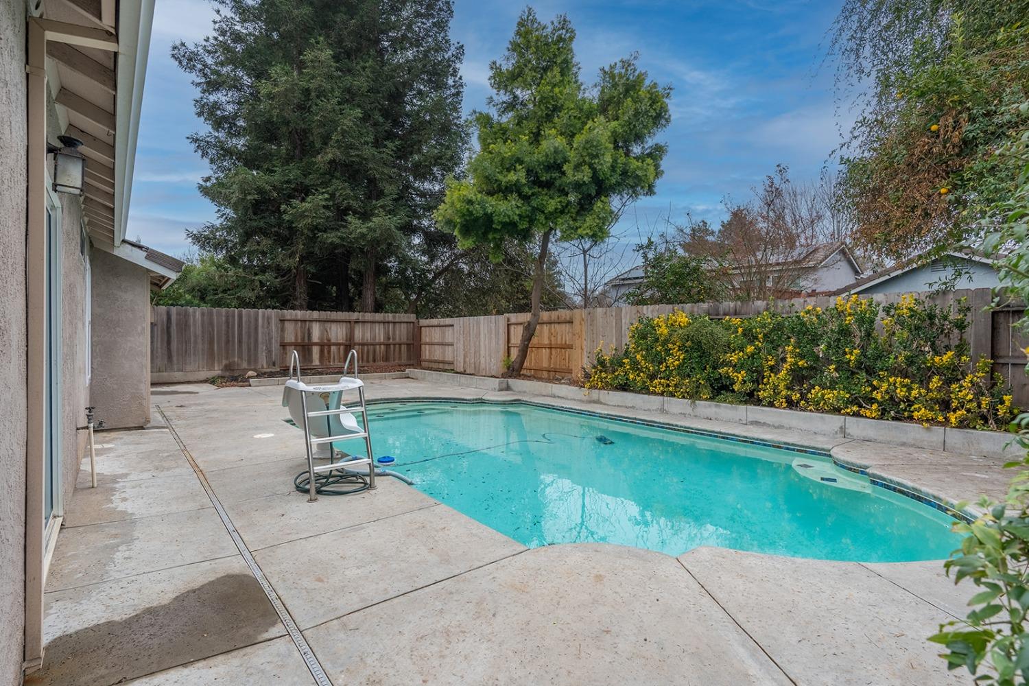 Detail Gallery Image 30 of 30 For 2729 Gleneagles Dr, Riverbank,  CA 95367 - 3 Beds | 2 Baths