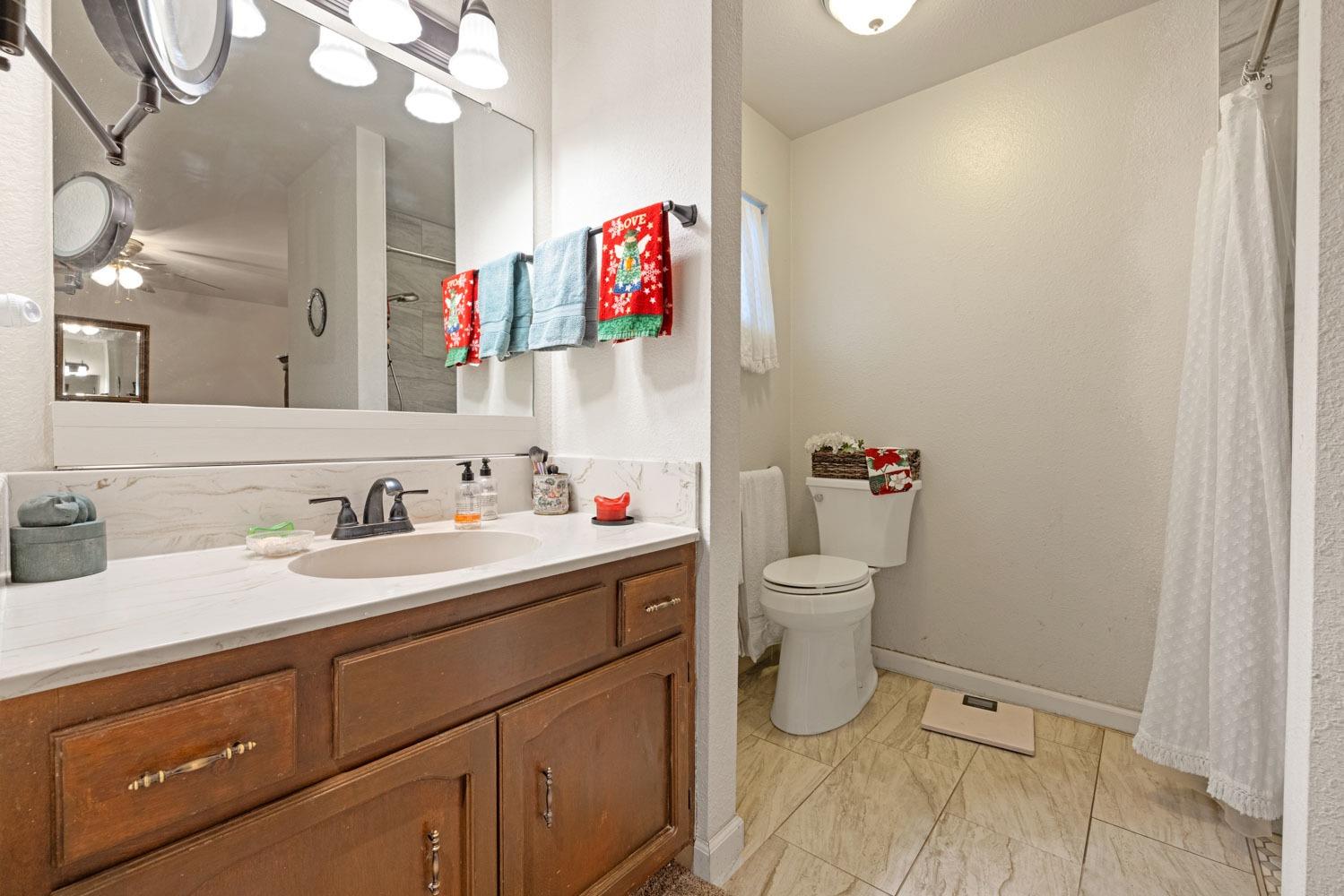 Detail Gallery Image 27 of 44 For 2724 E Orangeburg Ave, Modesto,  CA 95355 - 3 Beds | 2 Baths