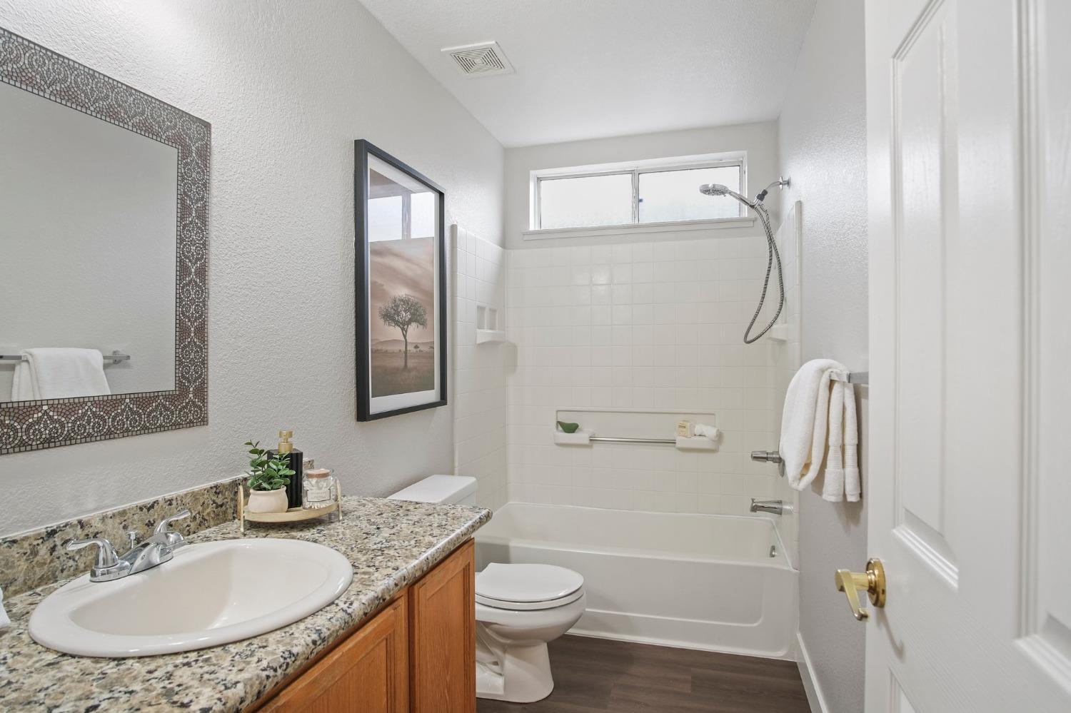 Detail Gallery Image 18 of 26 For 1157 Pestana, Manteca,  CA 95336 - 3 Beds | 2 Baths