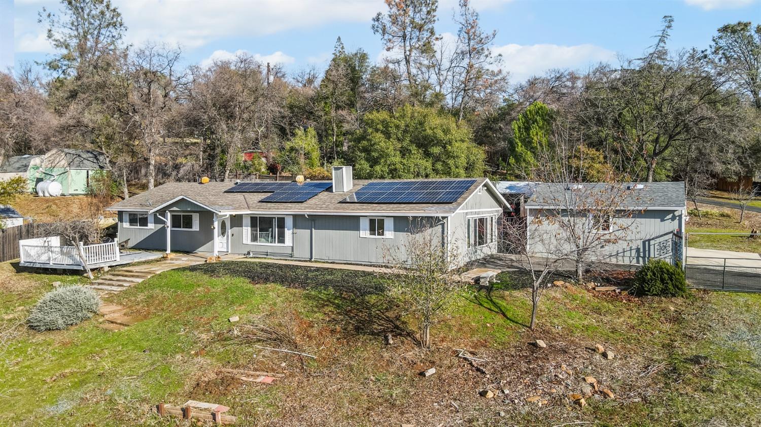 Detail Gallery Image 1 of 46 For 1971 Barry Ln, Placerville,  CA 95667 - 3 Beds | 2 Baths