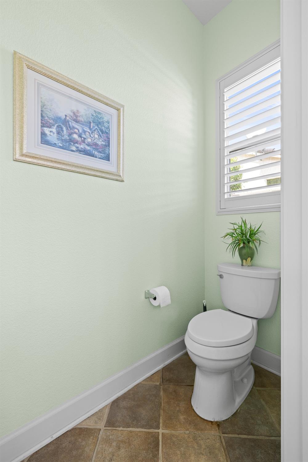 Detail Gallery Image 19 of 35 For 2100 Laurelhurst Ln, Lincoln,  CA 95648 - 3 Beds | 2 Baths