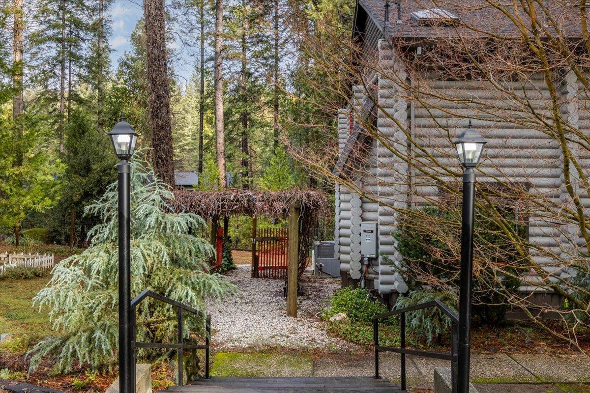 Detail Gallery Image 34 of 38 For 11600 Willow Valley Rd, Nevada City,  CA 95959 - 3 Beds | 2/1 Baths