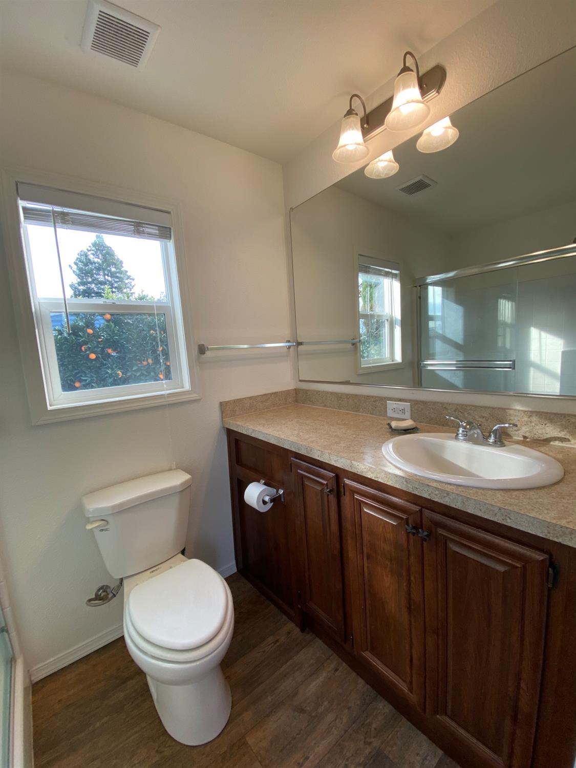 Detail Gallery Image 14 of 29 For 7523 Hazelnut Ln 123, Sacramento,  CA 95828 - 1 Beds | 1 Baths