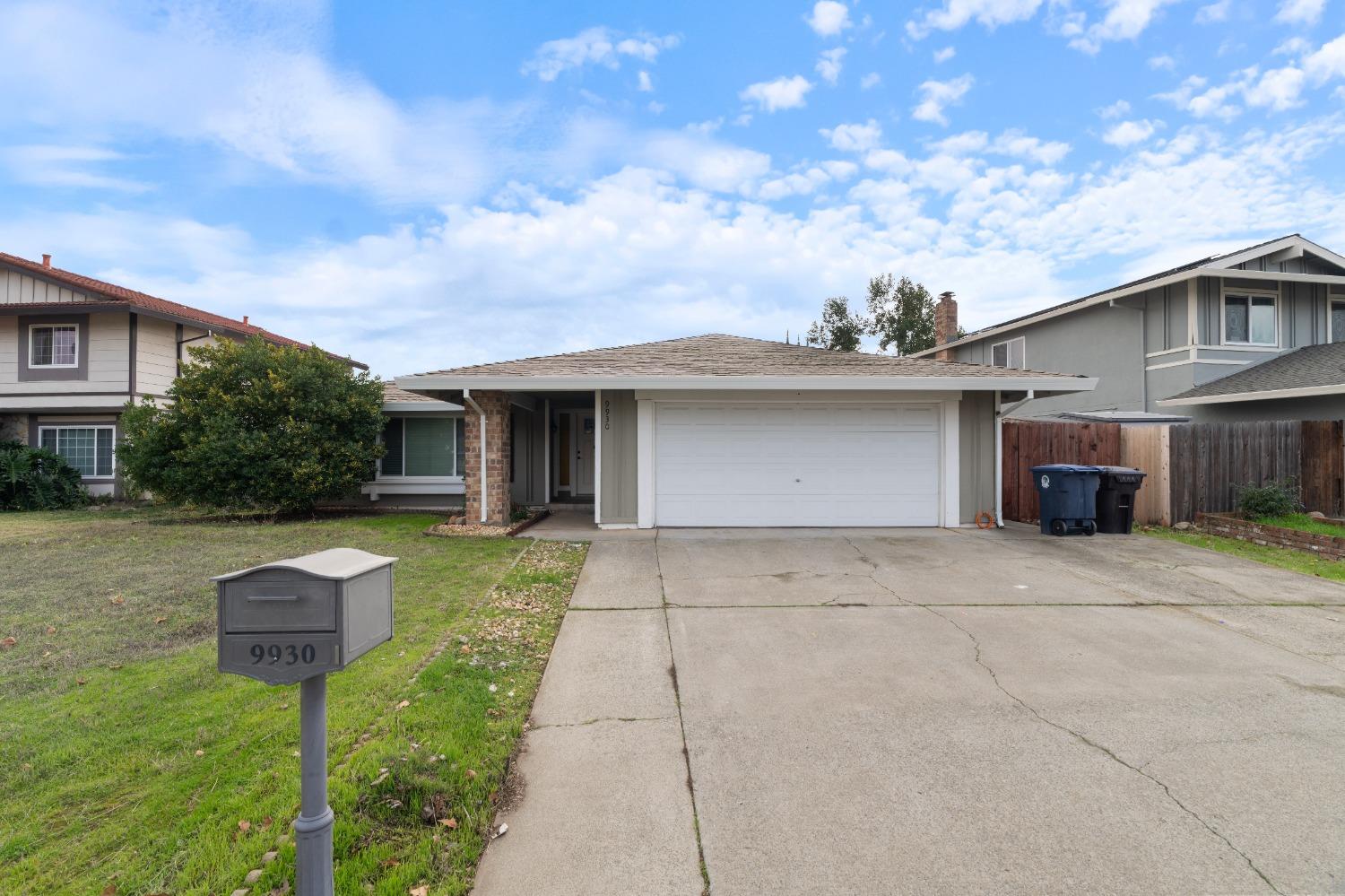 Detail Gallery Image 2 of 54 For 9930 Bexley Dr., Sacramento,  CA 95827 - 4 Beds | 2 Baths