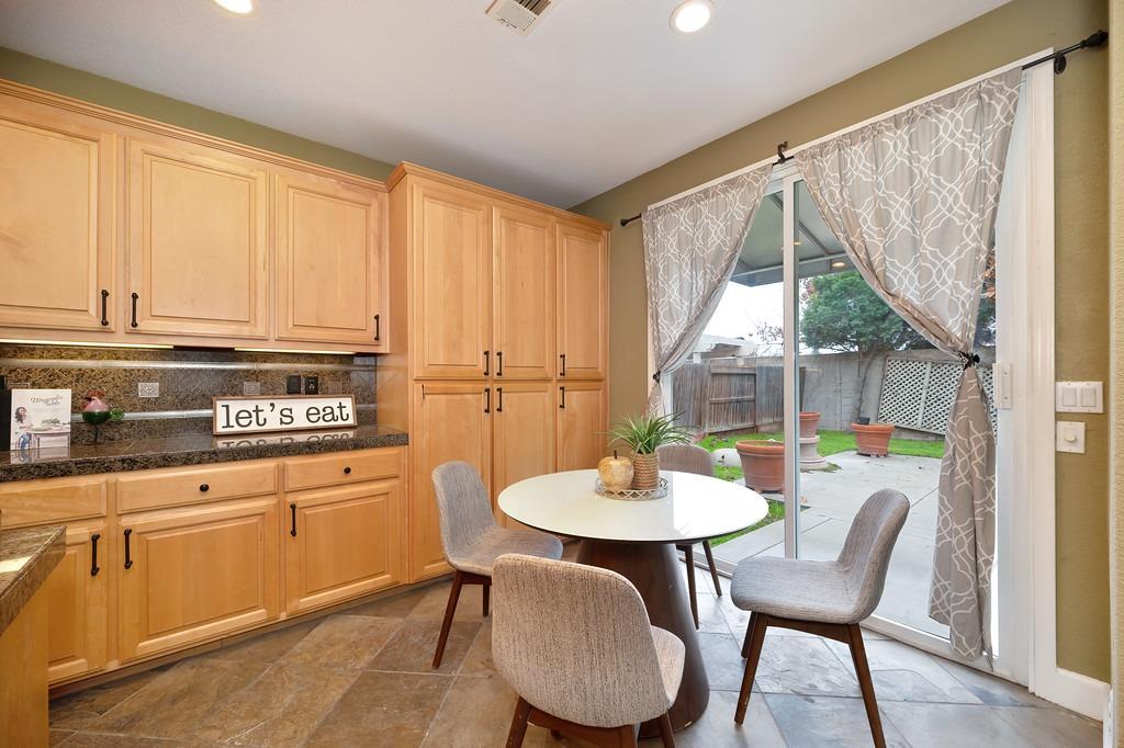 Detail Gallery Image 12 of 47 For 2804 Prosperity Ct, Modesto,  CA 95355 - 4 Beds | 2/1 Baths