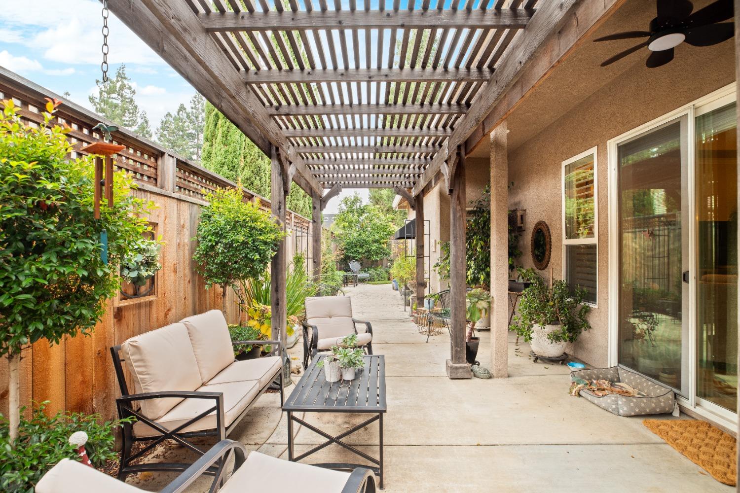 38 River Pointe Circle
