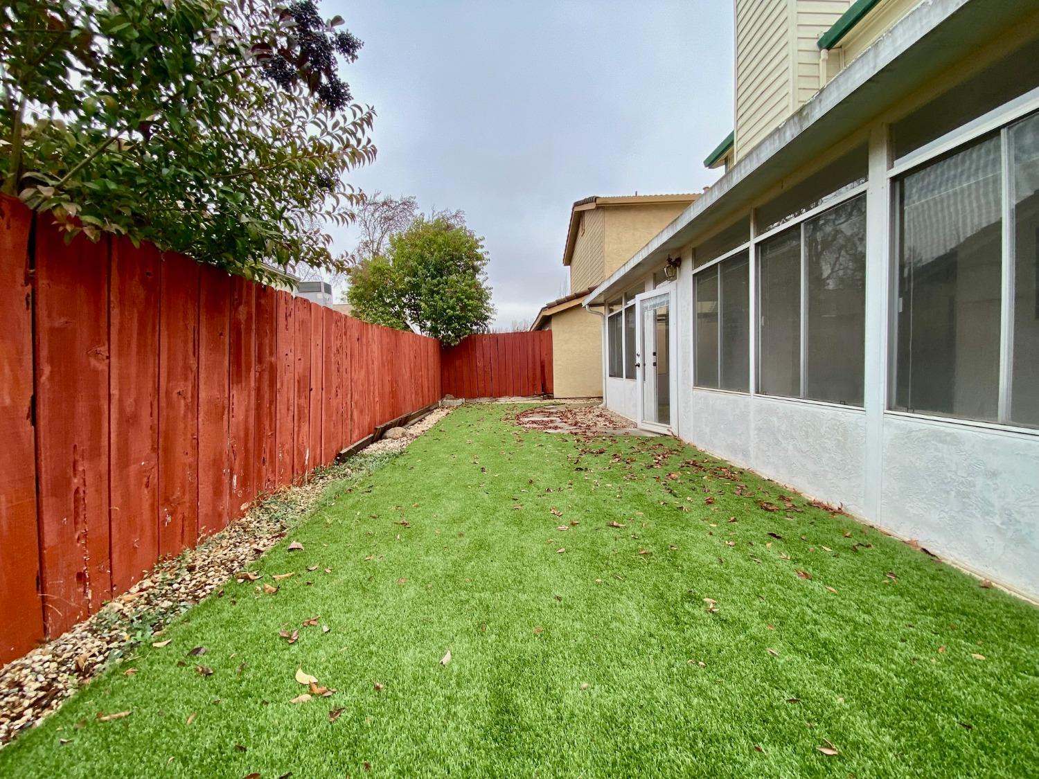 Detail Gallery Image 14 of 18 For 829 Pennington Pl, Modesto,  CA 95356 - 3 Beds | 2/1 Baths