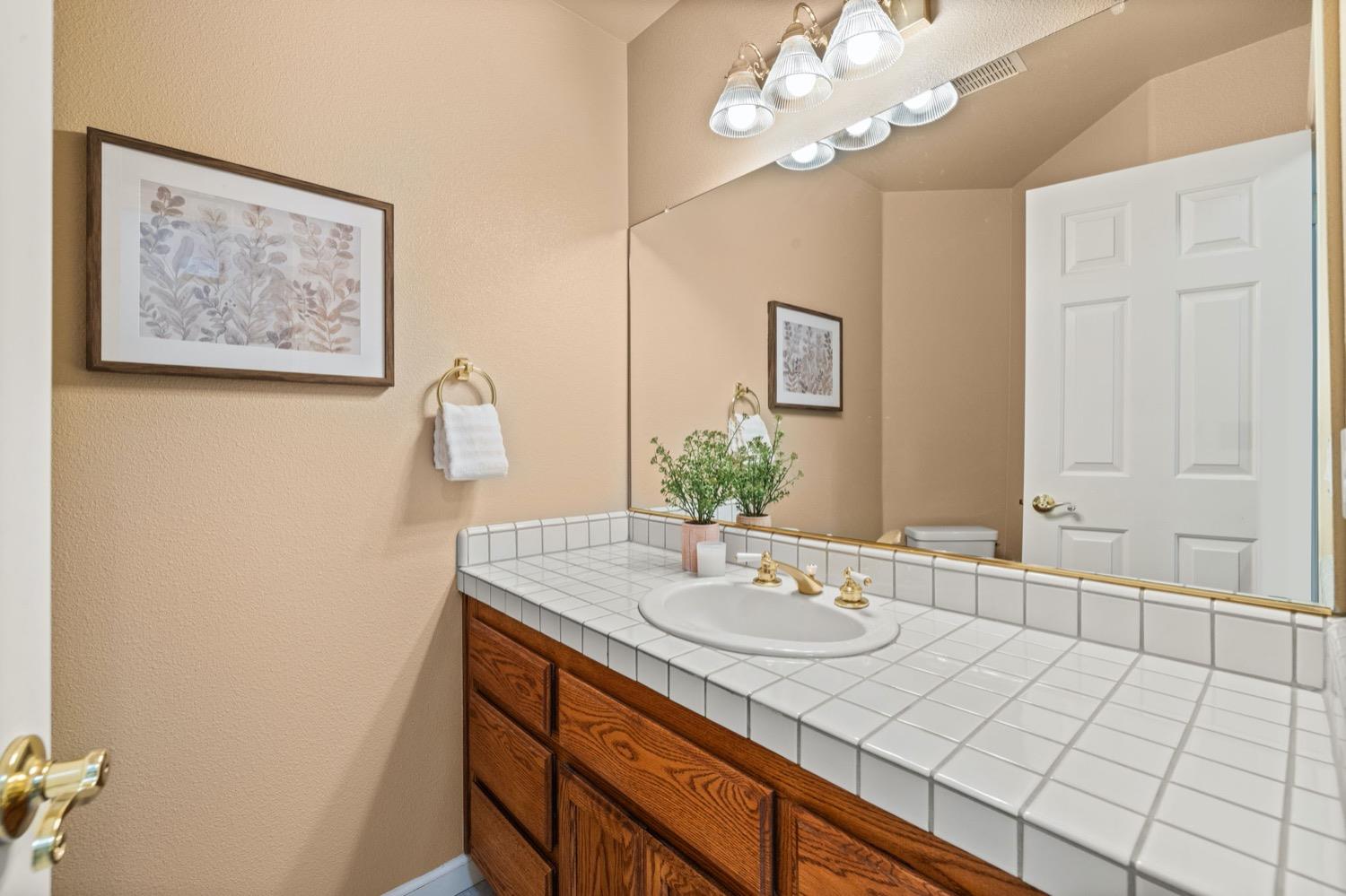 Detail Gallery Image 31 of 65 For 3287 Vista Del Mundo, Camino,  CA 95709 - 4 Beds | 2/2 Baths