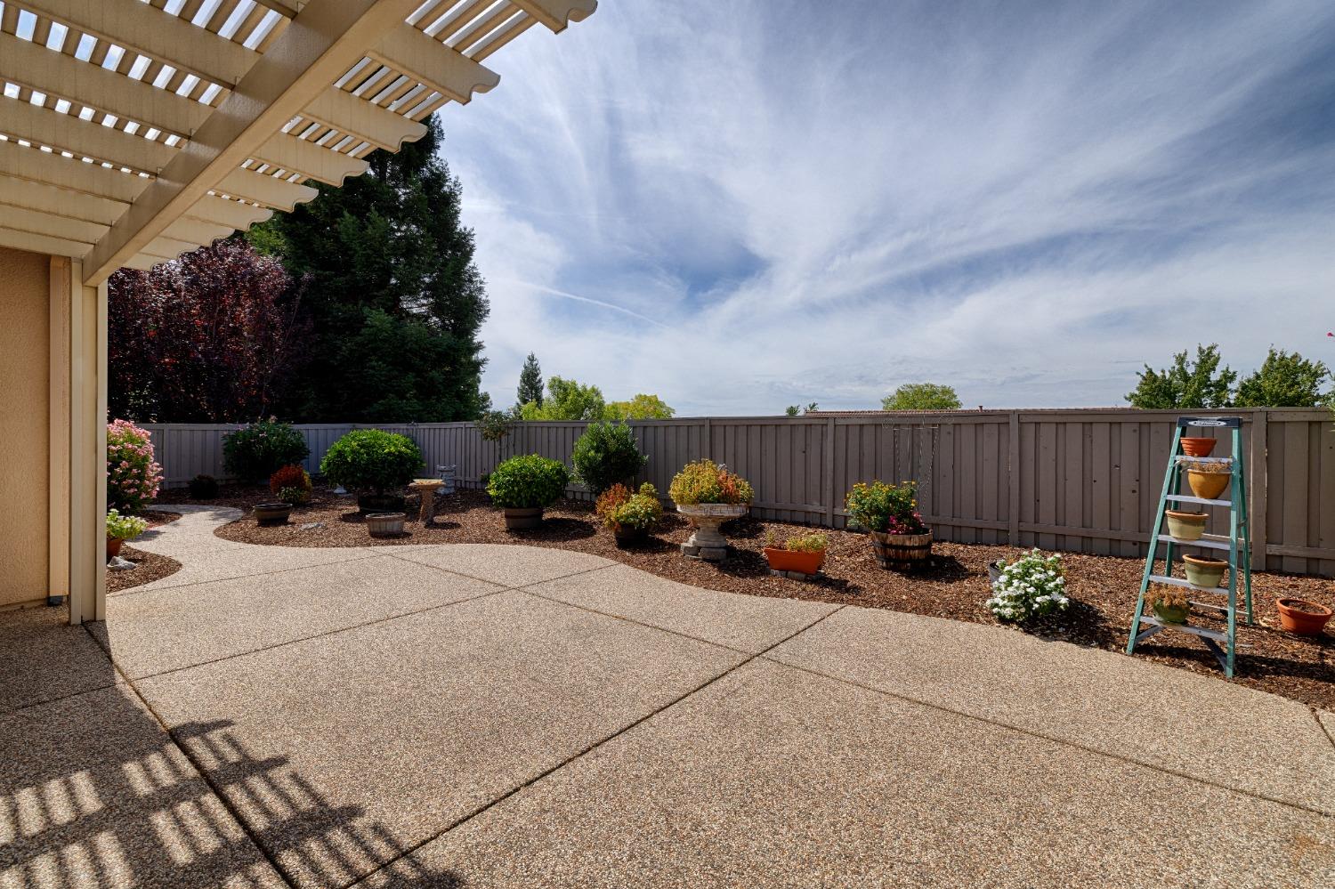 Detail Gallery Image 29 of 35 For 2100 Laurelhurst Ln, Lincoln,  CA 95648 - 3 Beds | 2 Baths