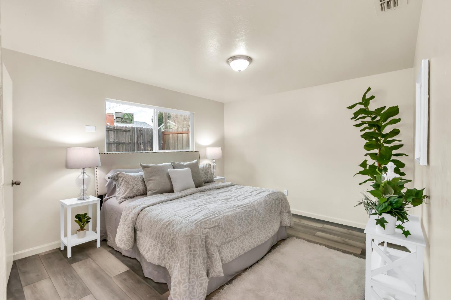 Detail Gallery Image 6 of 56 For 5417 Earnell St, Carmichael,  CA 95608 - 3 Beds | 2 Baths