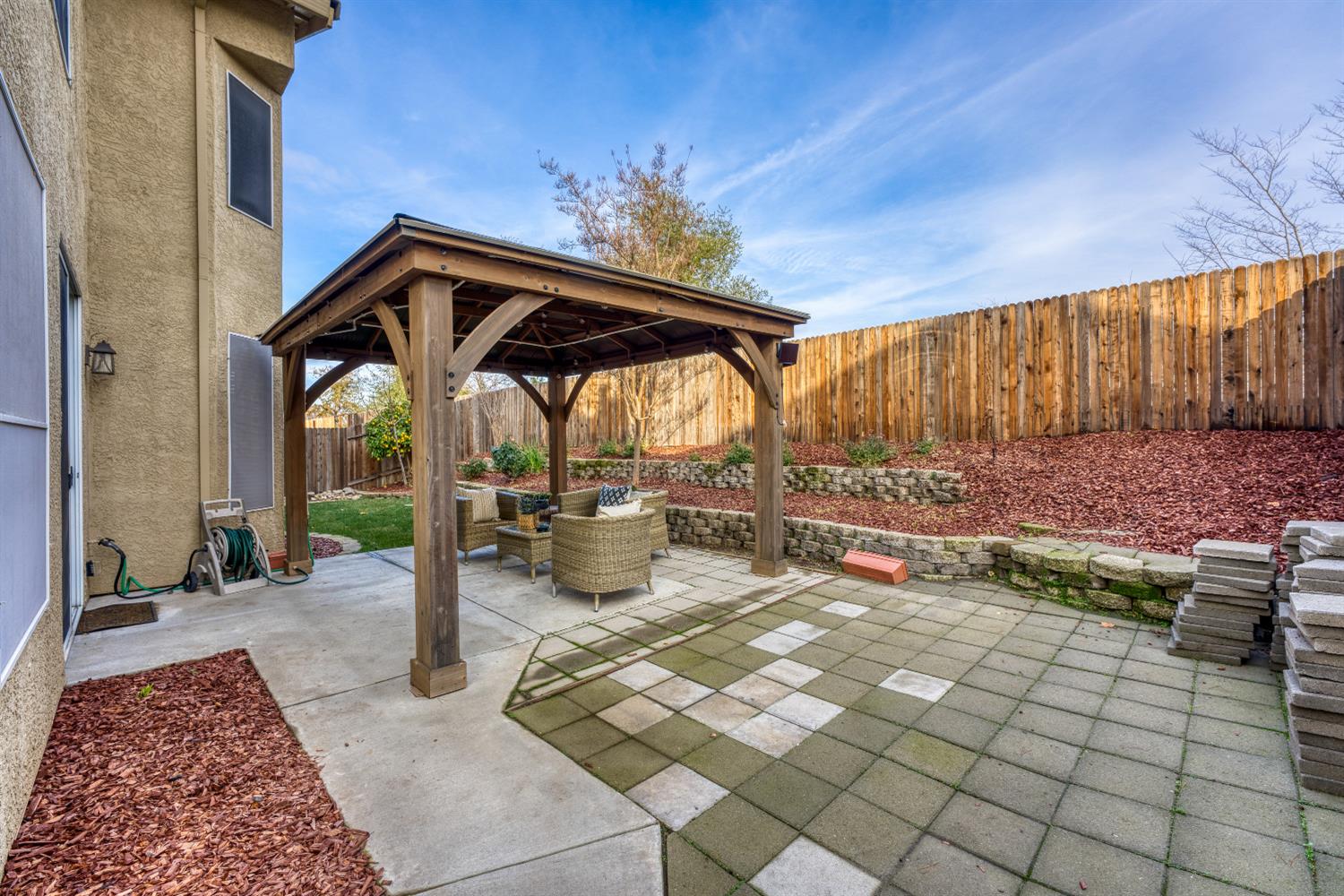 Detail Gallery Image 46 of 57 For 5901 Pebble Creek Dr, Rocklin,  CA 95765 - 4 Beds | 2/1 Baths