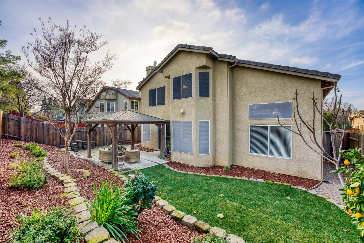 Detail Gallery Image 7 of 57 For 5901 Pebble Creek Dr, Rocklin,  CA 95765 - 4 Beds | 2/1 Baths