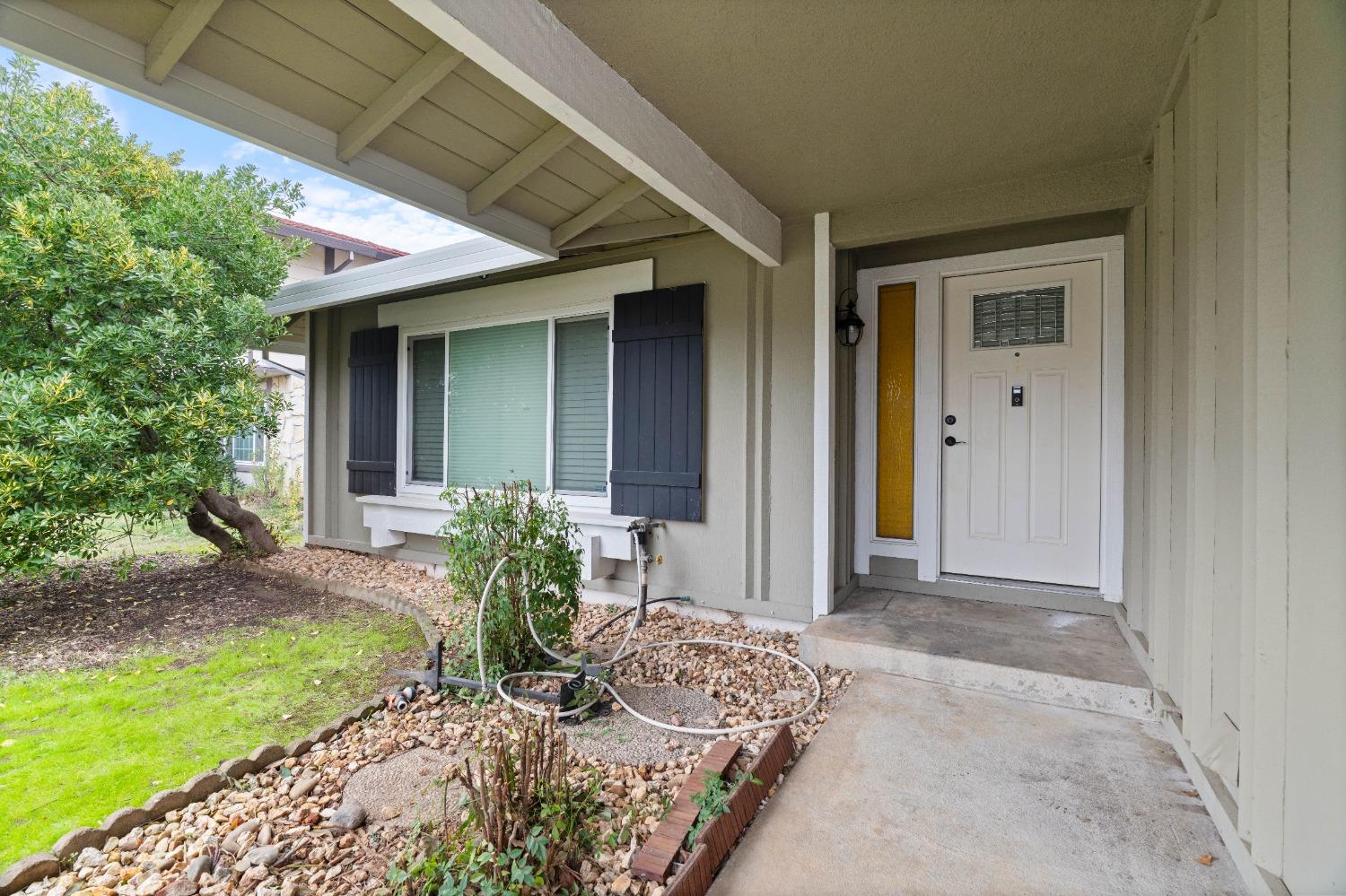 Detail Gallery Image 5 of 54 For 9930 Bexley Dr., Sacramento,  CA 95827 - 4 Beds | 2 Baths