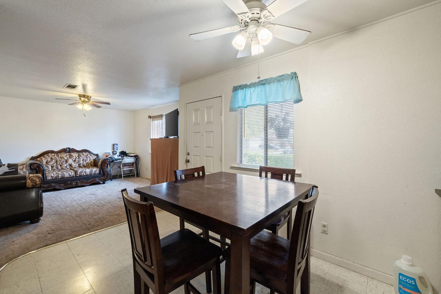 Detail Gallery Image 7 of 20 For 803 Gomes Dr, Firebaugh,  CA 93622 - 3 Beds | 2 Baths