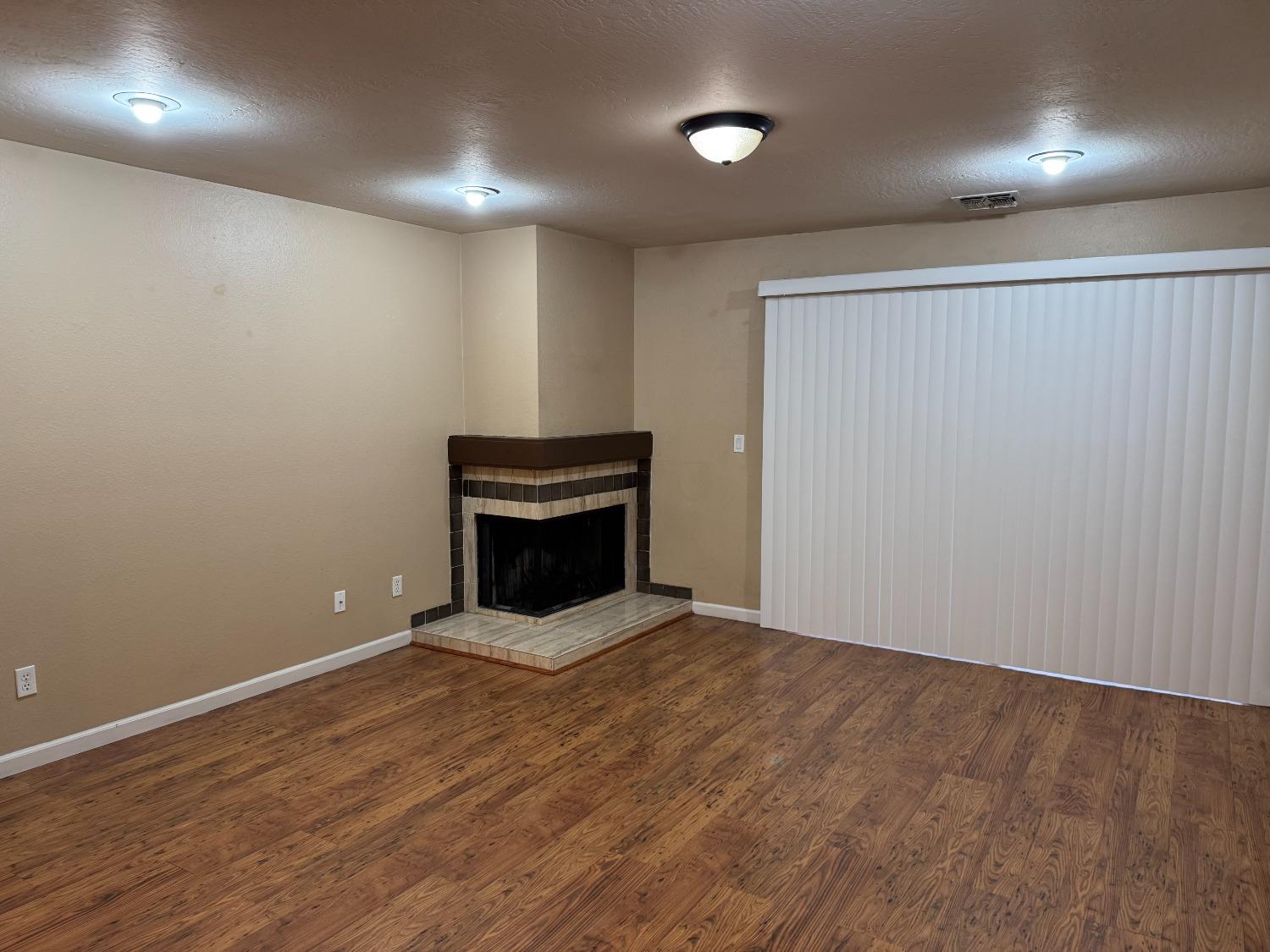 Detail Gallery Image 2 of 10 For 3424 Vintage Dr #138,  Modesto,  CA 95356 - 2 Beds | 2 Baths