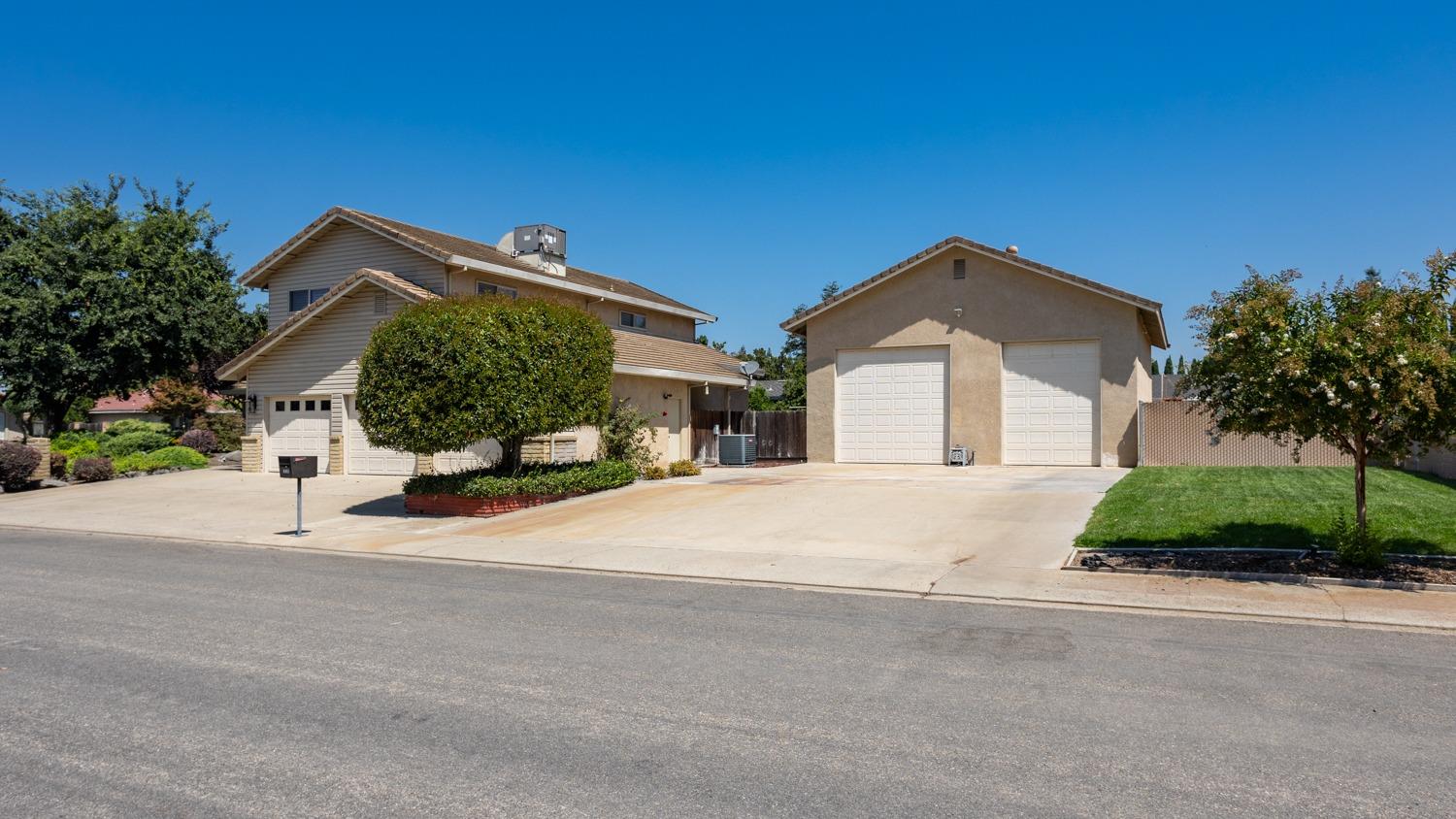 Detail Gallery Image 4 of 55 For 319 Shire Way, Modesto,  CA 95356 - 3 Beds | 2/1 Baths