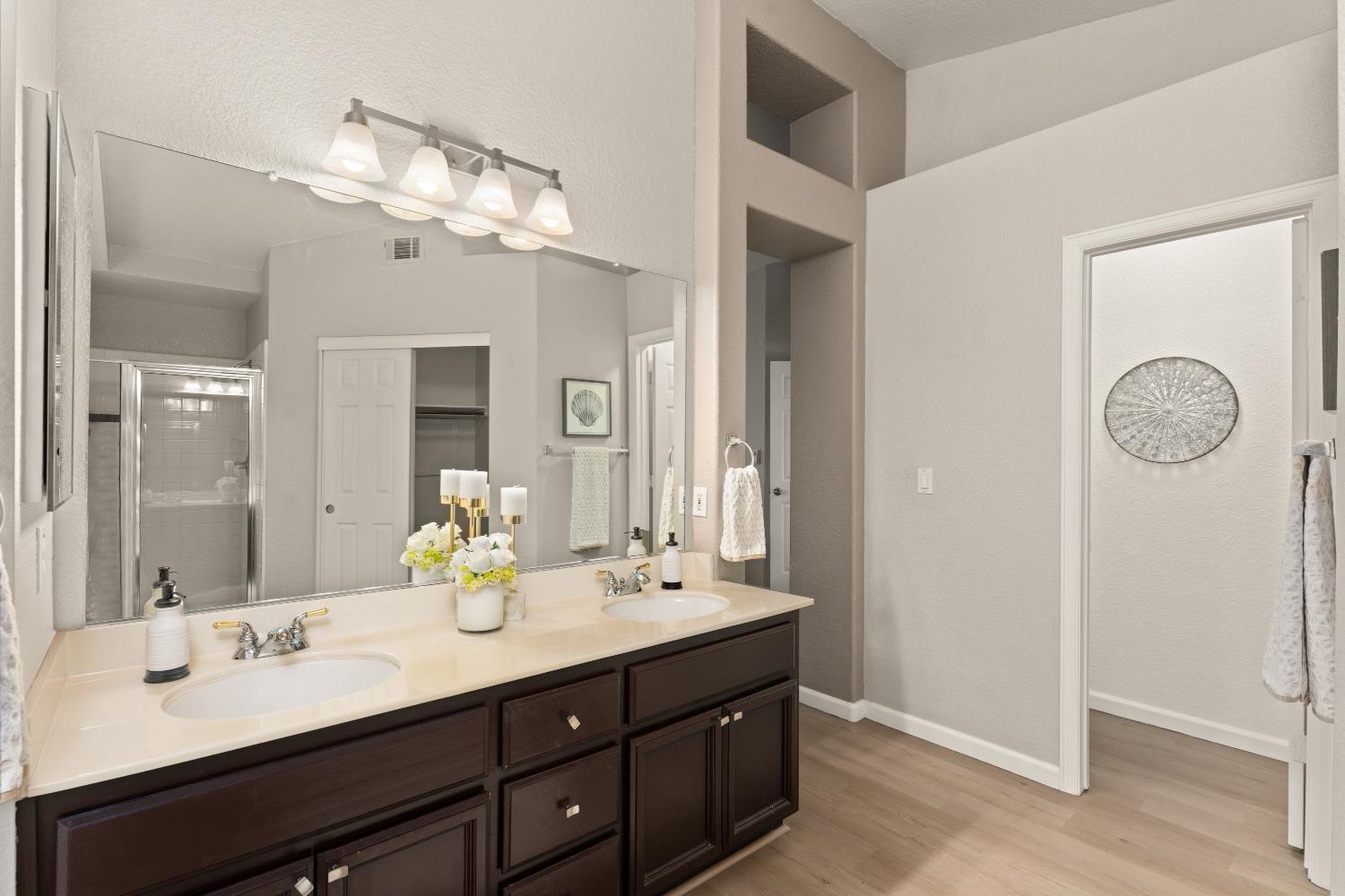 Detail Gallery Image 31 of 57 For 5901 Pebble Creek Dr, Rocklin,  CA 95765 - 4 Beds | 2/1 Baths