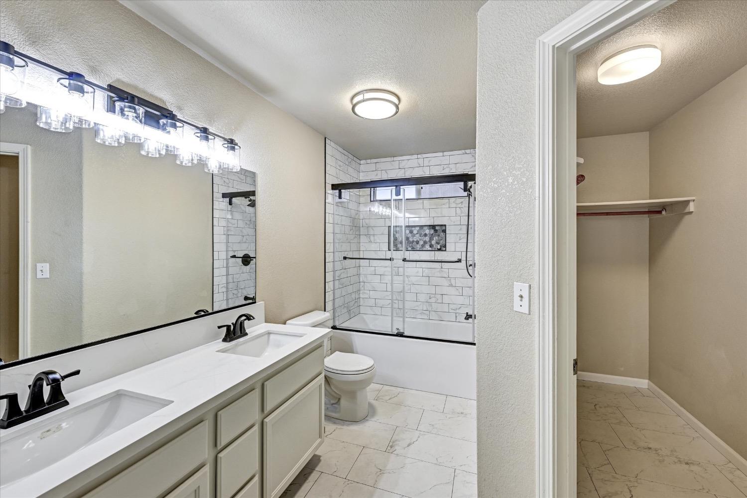 Detail Gallery Image 15 of 26 For 1807 Pebble Beach Dr, Yuba City,  CA 95993 - 3 Beds | 2 Baths