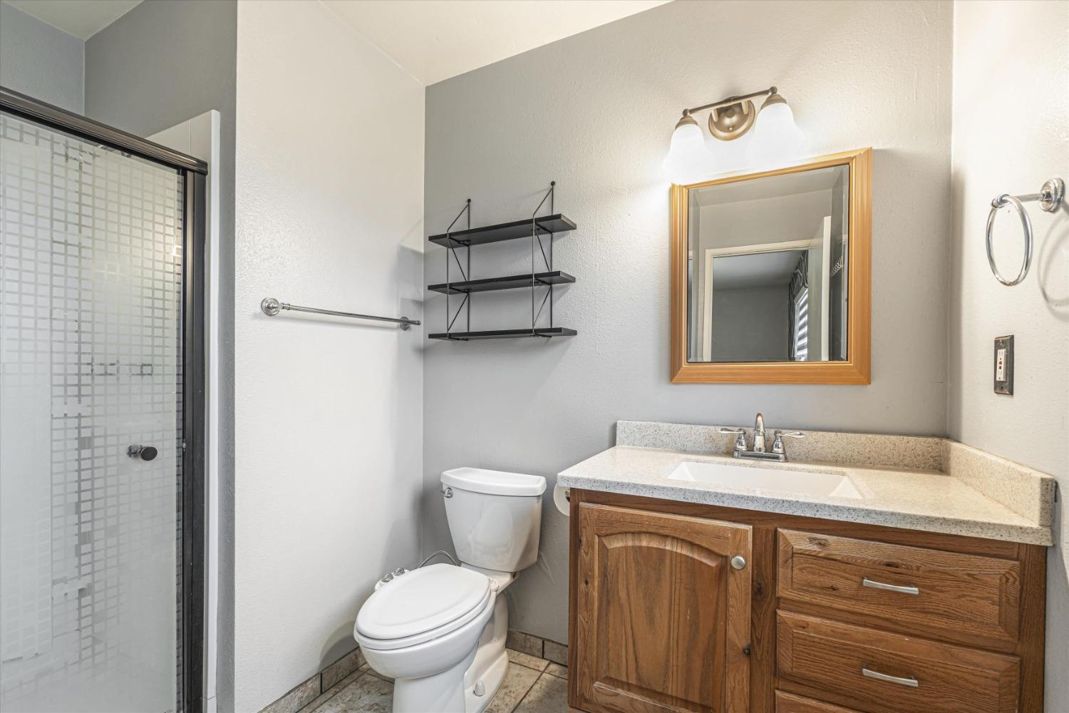 Detail Gallery Image 11 of 18 For 1505 Bella Terra Dr, Modesto,  CA 95355 - 3 Beds | 2 Baths