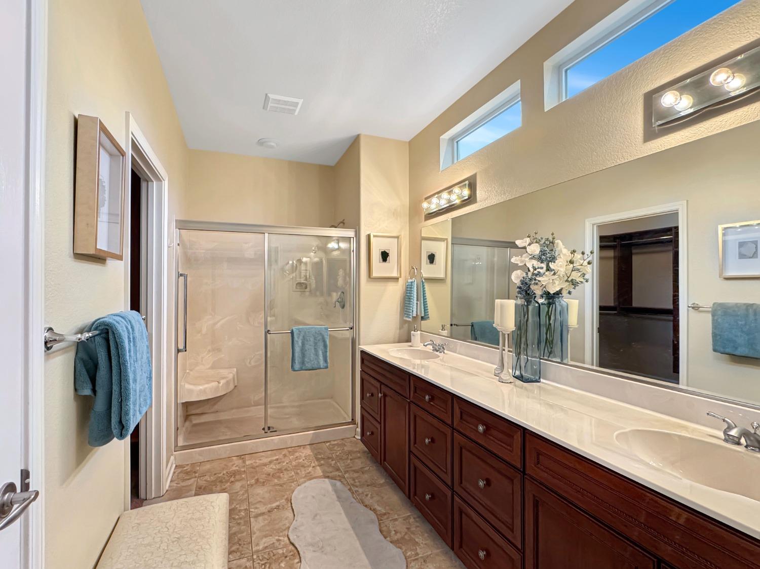 Detail Gallery Image 27 of 39 For 1939 Grand Pheasant Ln, Lincoln,  CA 95648 - 2 Beds | 2 Baths