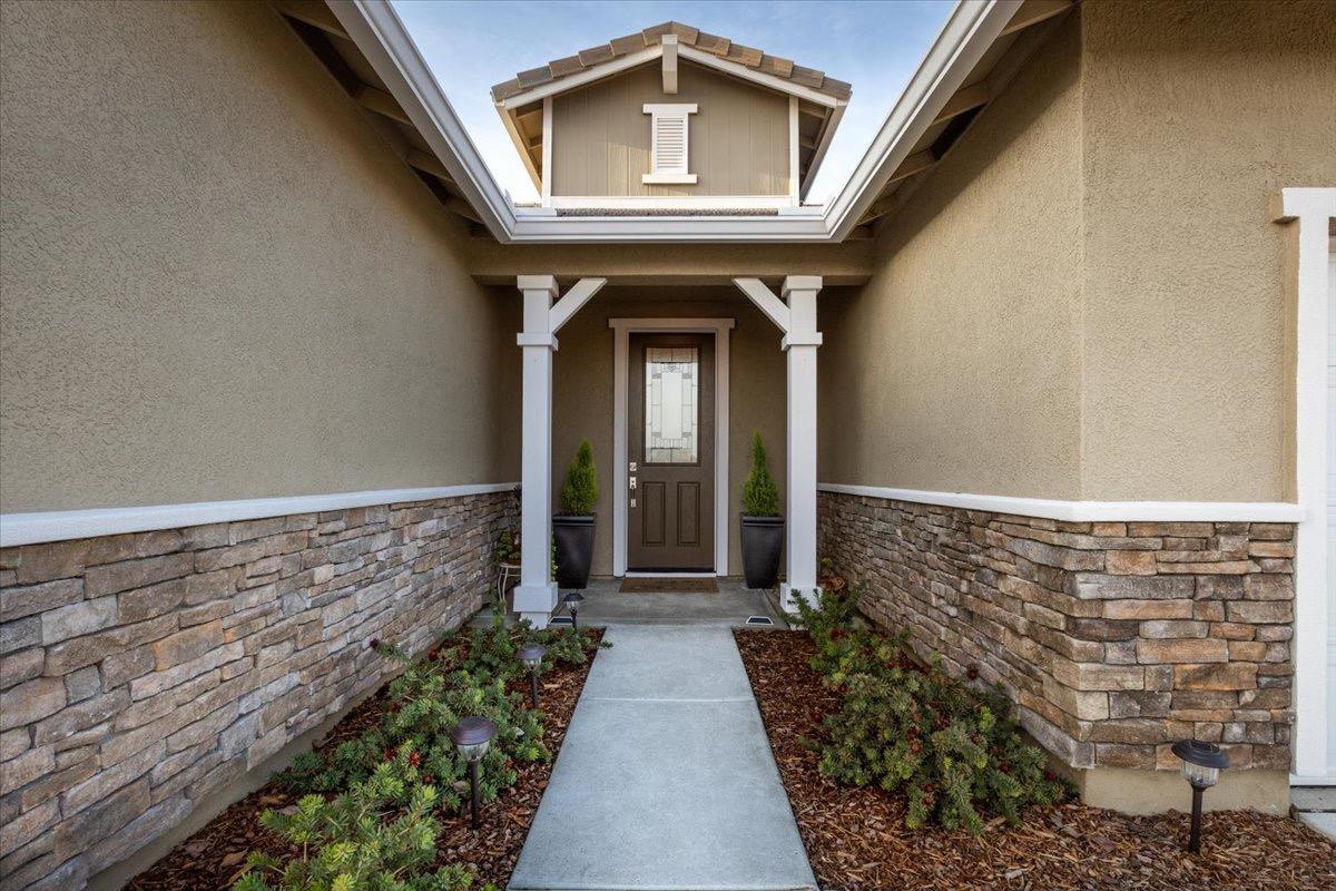 Detail Gallery Image 5 of 68 For 696 Riley Way, Lincoln,  CA 95648 - 2 Beds | 2/1 Baths