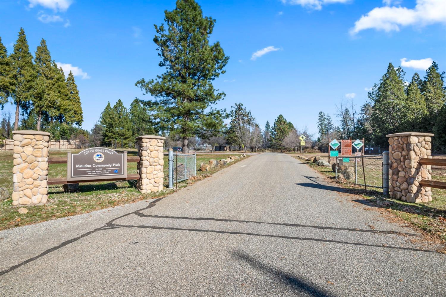 Detail Gallery Image 26 of 30 For 10697 Dolores Dr, Grass Valley,  CA 95945 - 3 Beds | 2 Baths