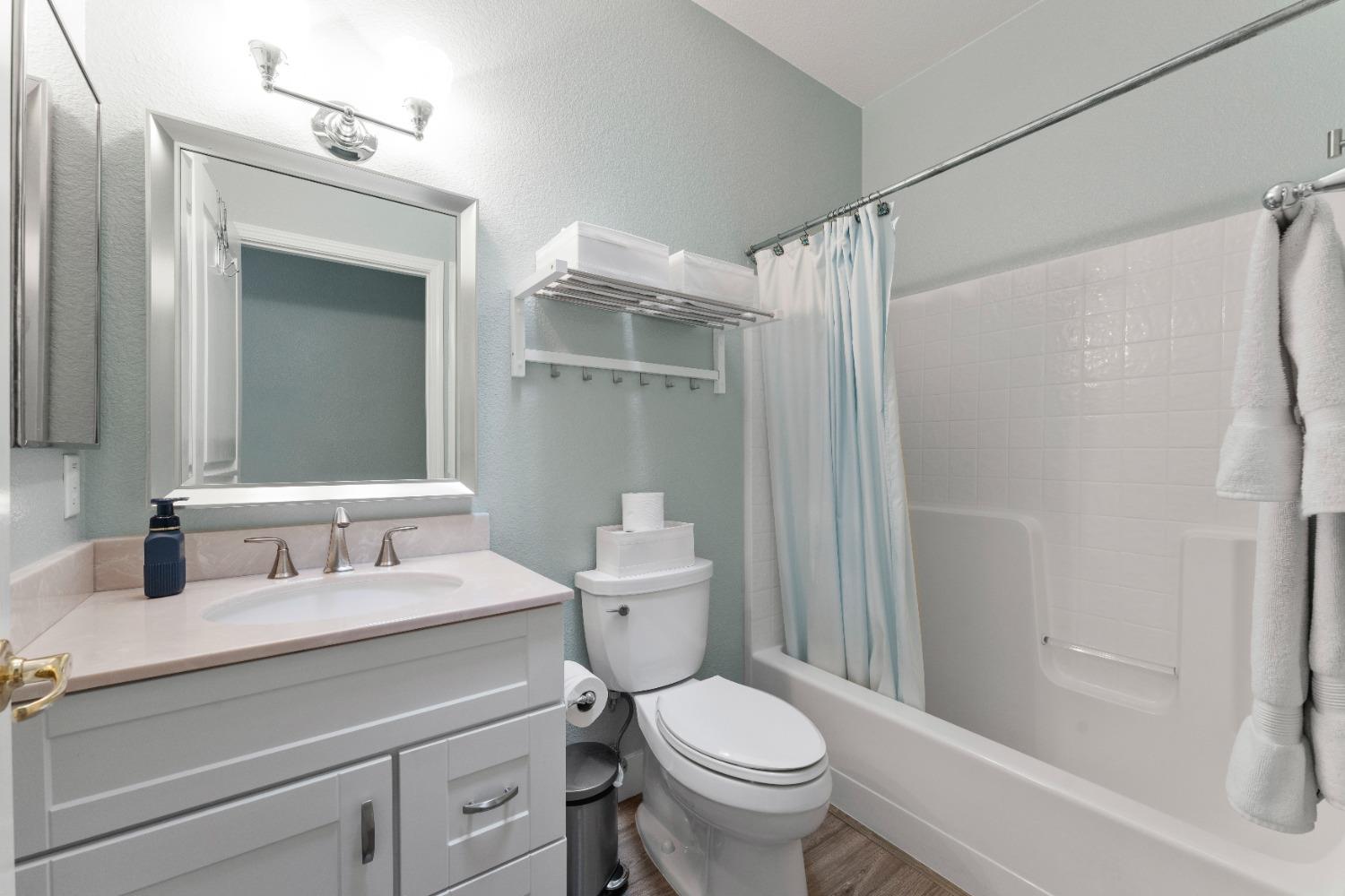 Detail Gallery Image 17 of 27 For 113 Golden Spike Ct, Roseville,  CA 95747 - 2 Beds | 2 Baths