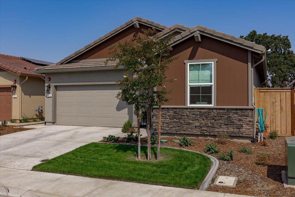 Detail Gallery Image 5 of 43 For 1639 Carson River Loop, Lincoln,  CA 95648 - 2 Beds | 2 Baths