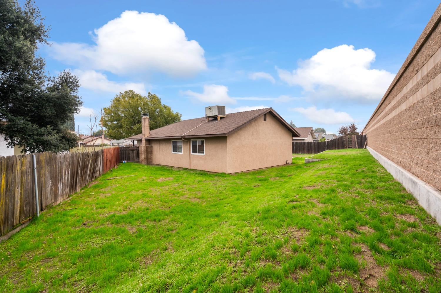 Detail Gallery Image 31 of 34 For 747 Ward Way, Manteca,  CA 95336 - 3 Beds | 2 Baths