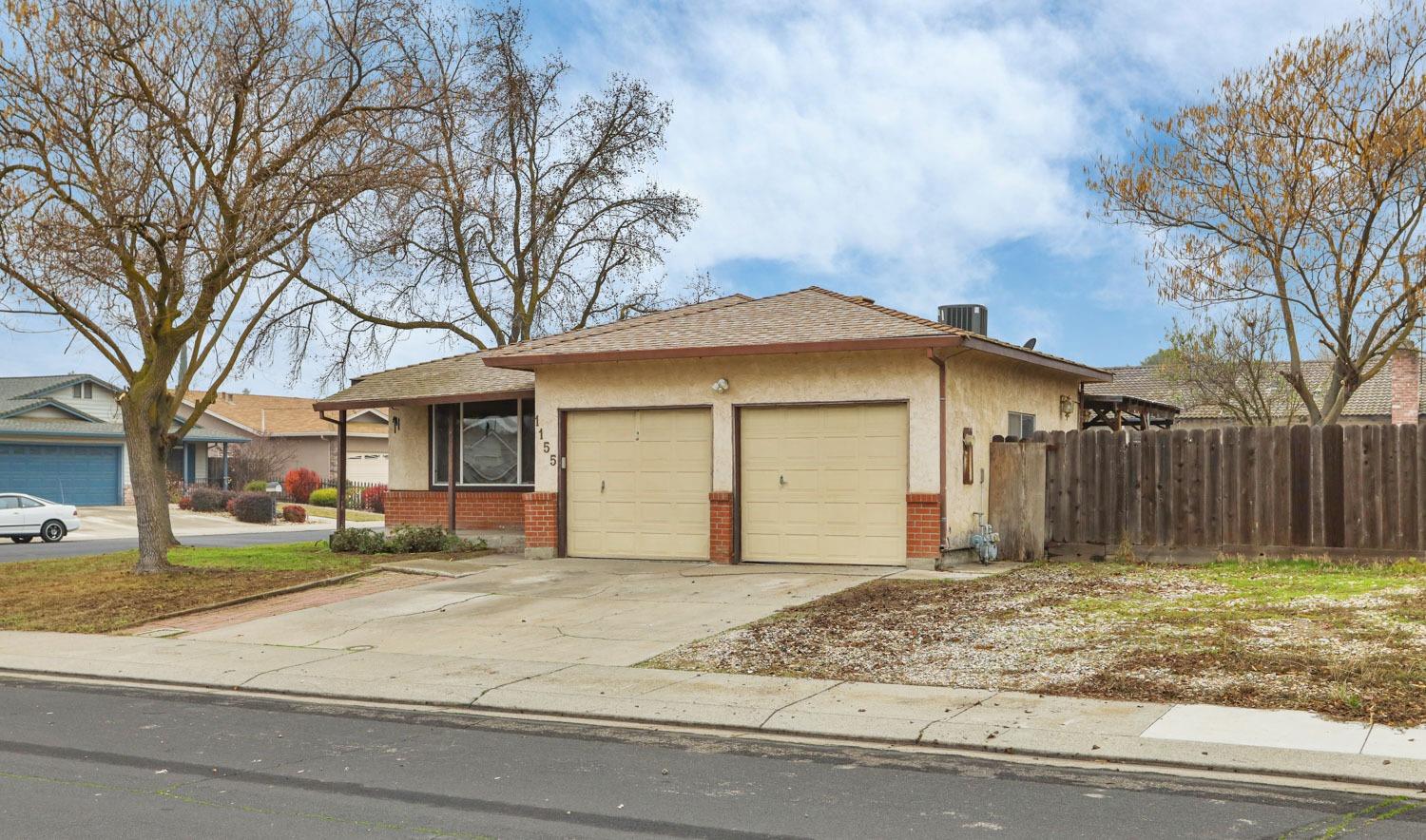 Detail Gallery Image 3 of 27 For 1155 Princeton Place, Manteca,  CA 95336 - 3 Beds | 2 Baths