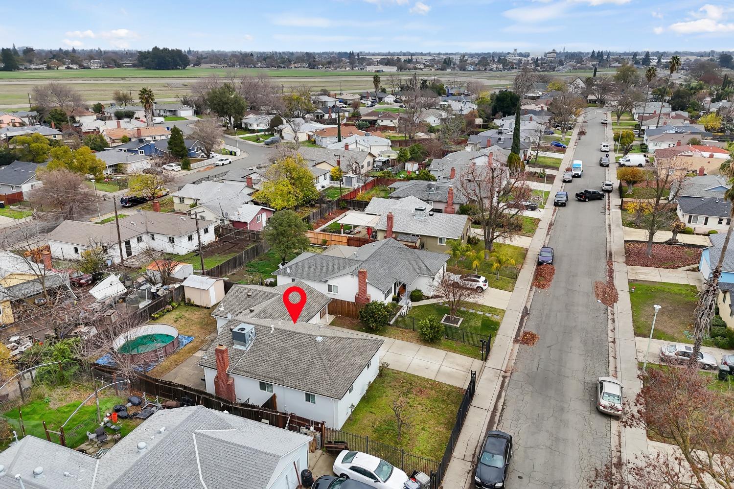 Detail Gallery Image 33 of 33 For 2021 Berg Ave, Sacramento,  CA 95822 - 3 Beds | 1/1 Baths