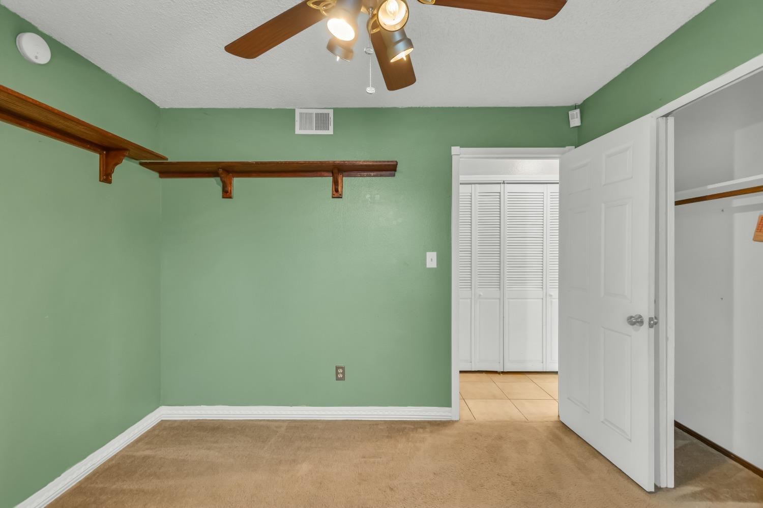 Detail Gallery Image 31 of 52 For 49 Brentford Cir, Sacramento,  CA 95823 - 3 Beds | 2 Baths