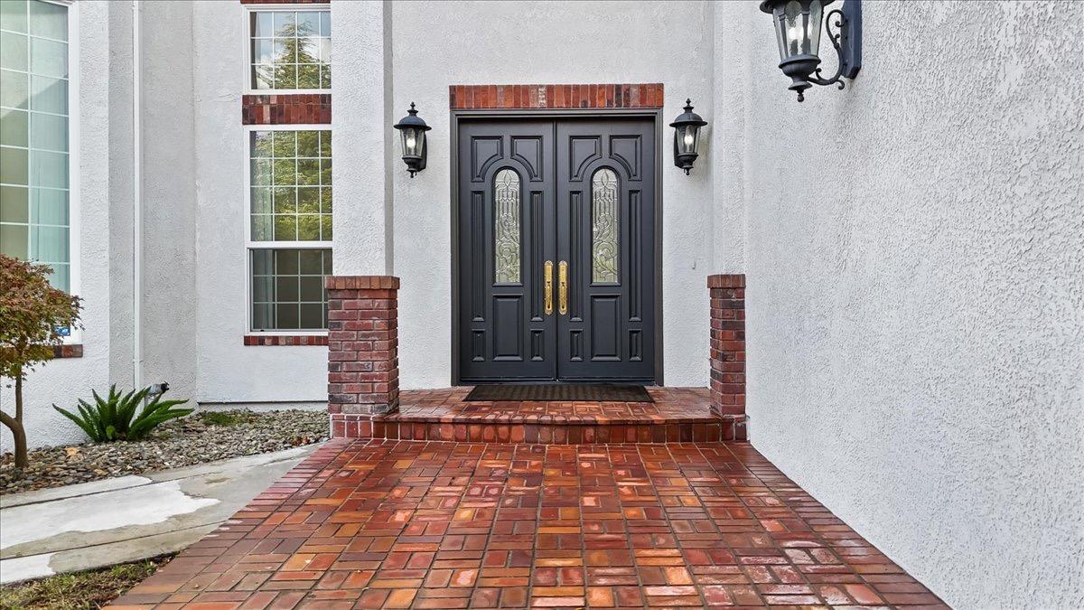 Detail Gallery Image 4 of 80 For 9624 Gray Fox Ct, Oakdale,  CA 95361 - 4 Beds | 3/1 Baths