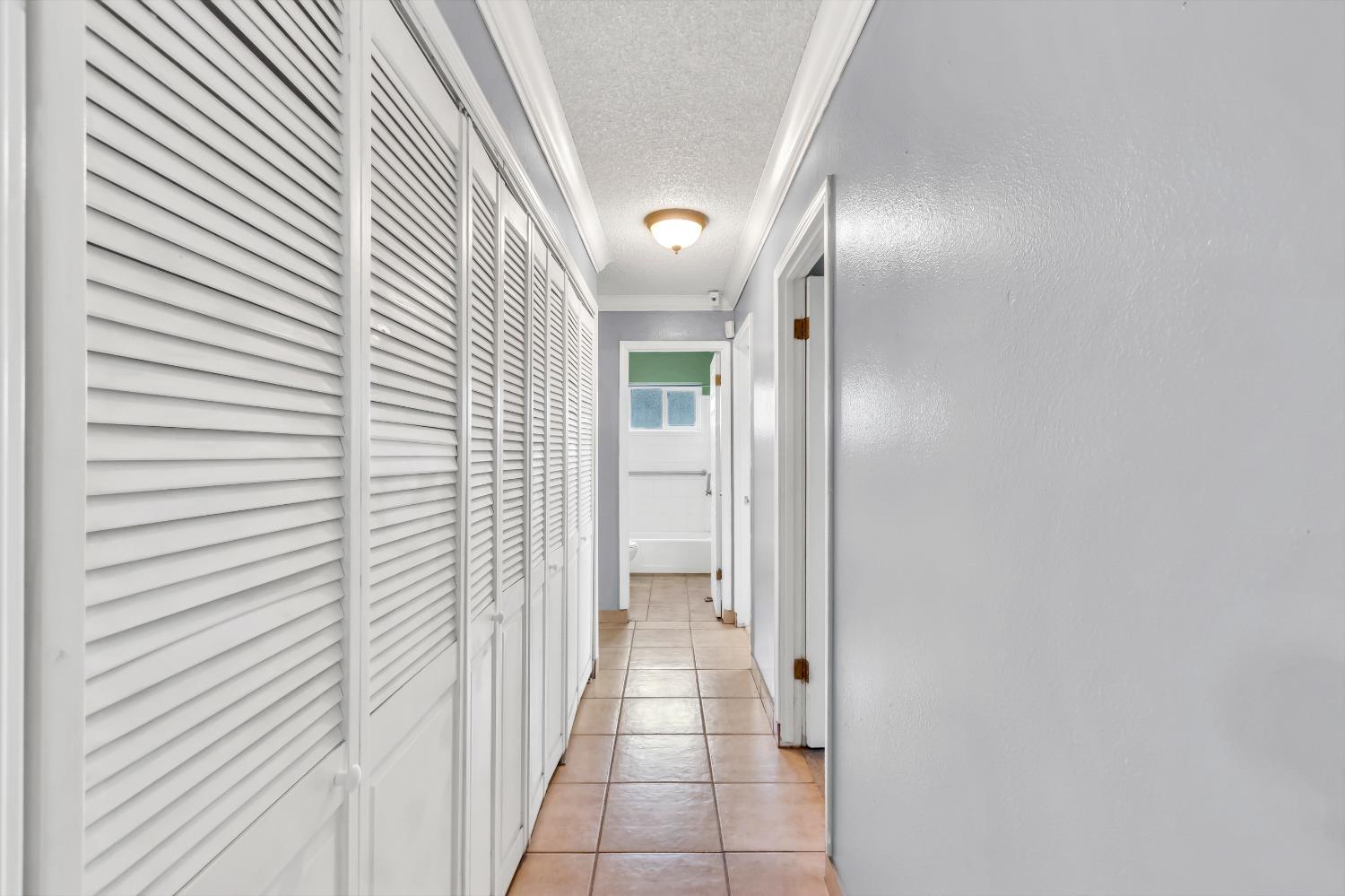 Detail Gallery Image 29 of 52 For 49 Brentford Cir, Sacramento,  CA 95823 - 3 Beds | 2 Baths