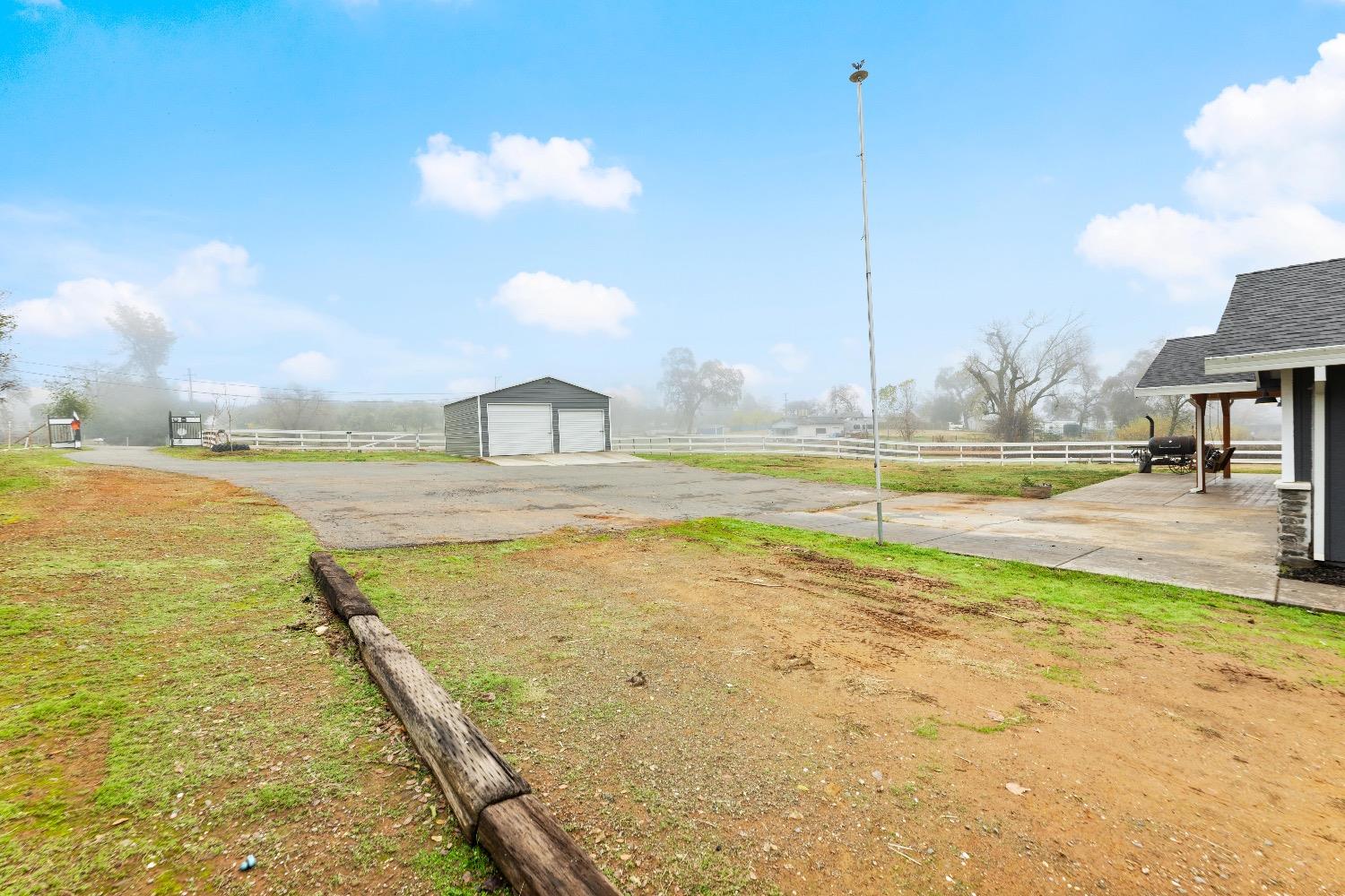 Detail Gallery Image 9 of 67 For 5224 Fruitland Rd, Marysville,  CA 95901 - 3 Beds | 2 Baths