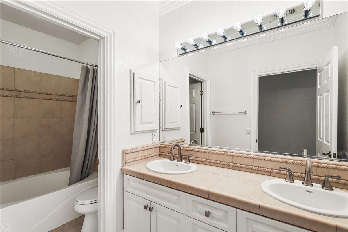 Detail Gallery Image 54 of 80 For 9624 Gray Fox Ct, Oakdale,  CA 95361 - 4 Beds | 3/1 Baths