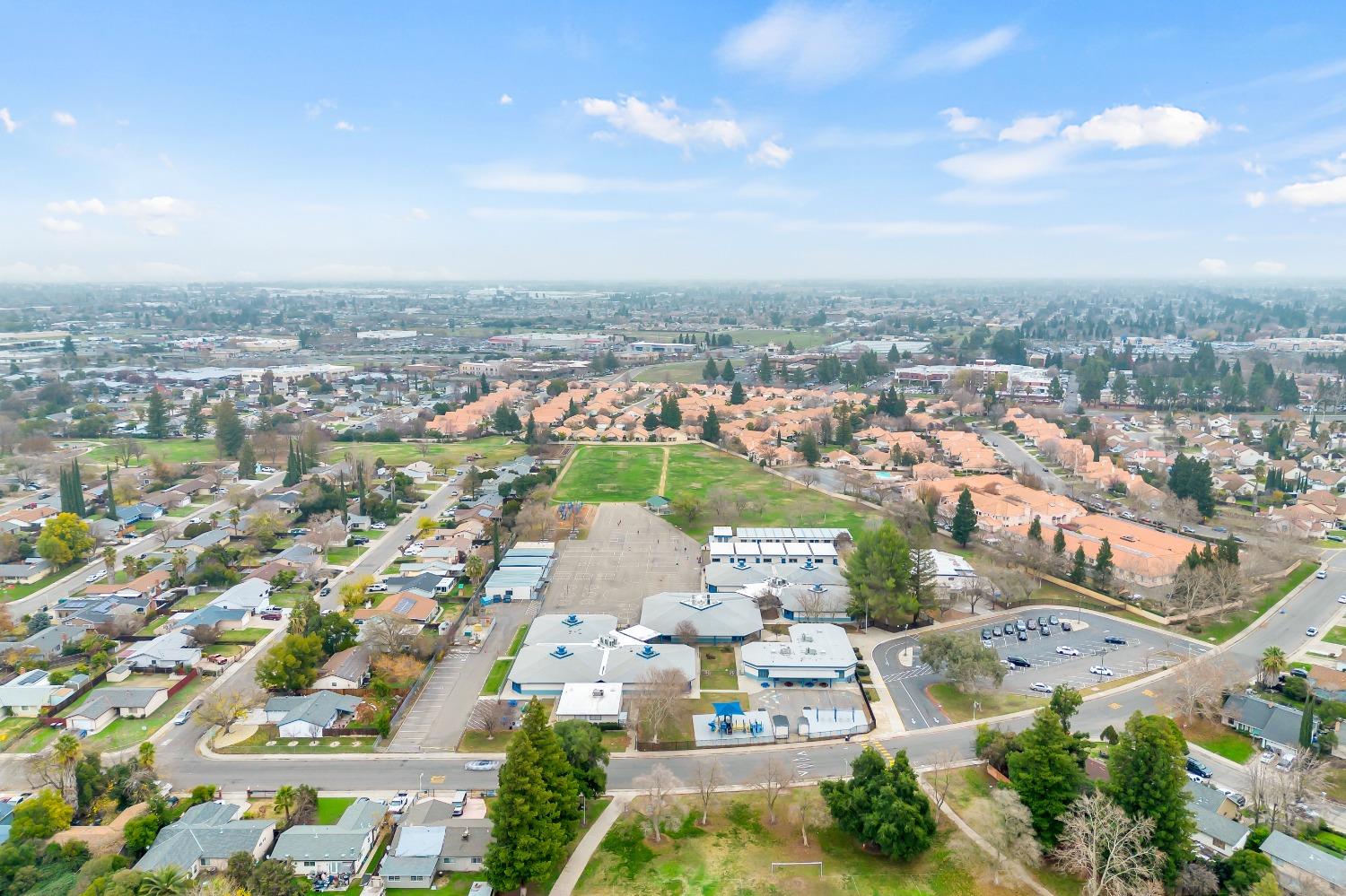 Detail Gallery Image 52 of 52 For 49 Brentford Cir, Sacramento,  CA 95823 - 3 Beds | 2 Baths