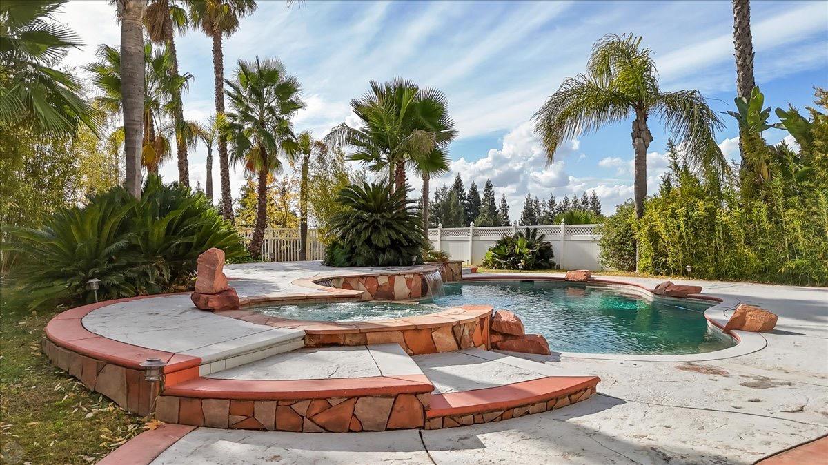 Detail Gallery Image 65 of 80 For 9624 Gray Fox Ct, Oakdale,  CA 95361 - 4 Beds | 3/1 Baths