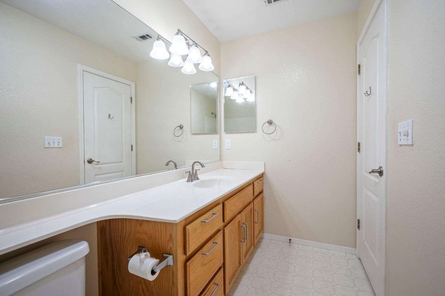 Detail Gallery Image 25 of 29 For 1836 Winchester Dr, Manteca,  CA 95336 - 3 Beds | 2 Baths