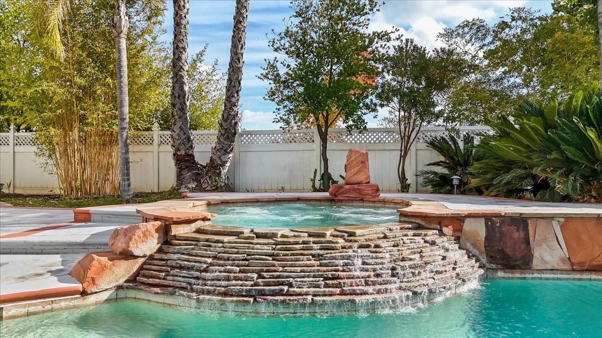 Detail Gallery Image 63 of 80 For 9624 Gray Fox Ct, Oakdale,  CA 95361 - 4 Beds | 3/1 Baths