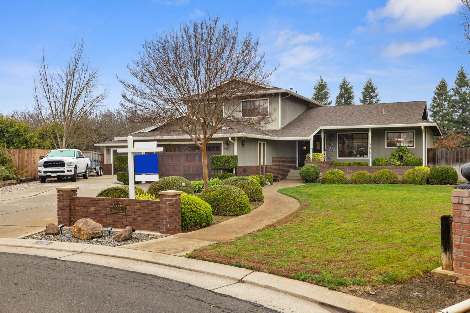 Detail Gallery Image 1 of 51 For 4852 N Granada Ct, Linden,  CA 95236 - 4 Beds | 4 Baths