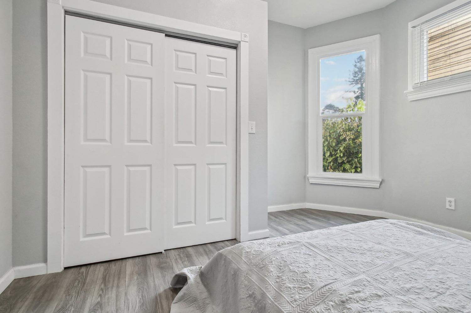 Detail Gallery Image 18 of 49 For 3133 Harrison St, Oakland,  CA 94611 - 4 Beds | 2 Baths